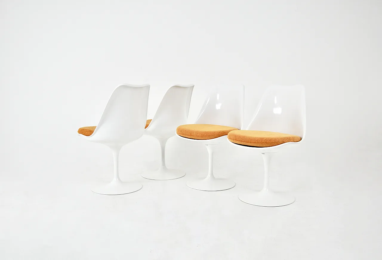 Tulip Dining Chairs by Eero Saarinen for Knoll International, 1970s 1