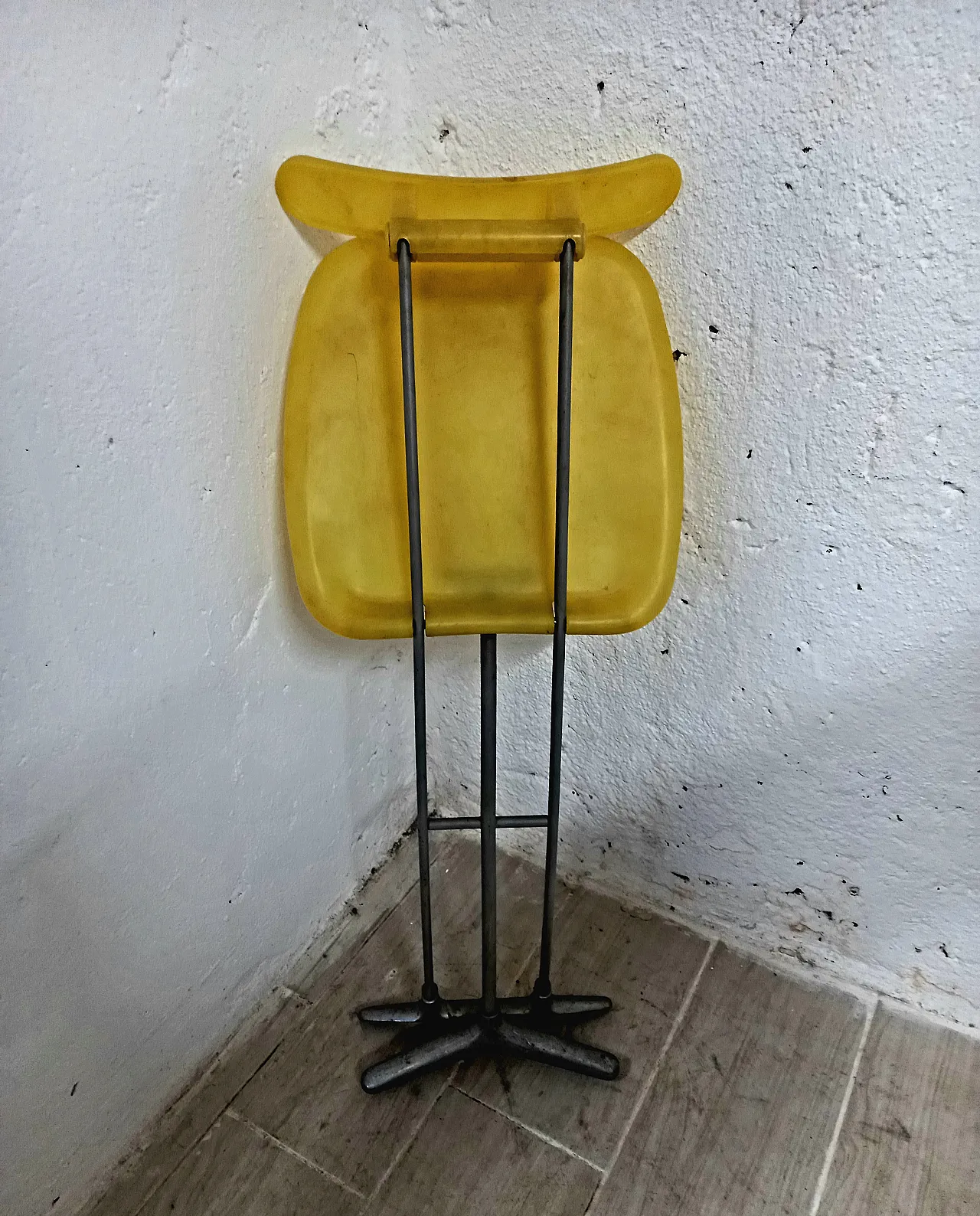 Rondine folding chair produced by Magis in the 90s 9