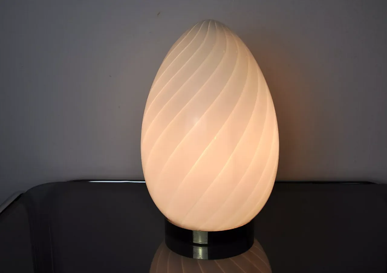 Blown glass egg lamp, 1970s 6