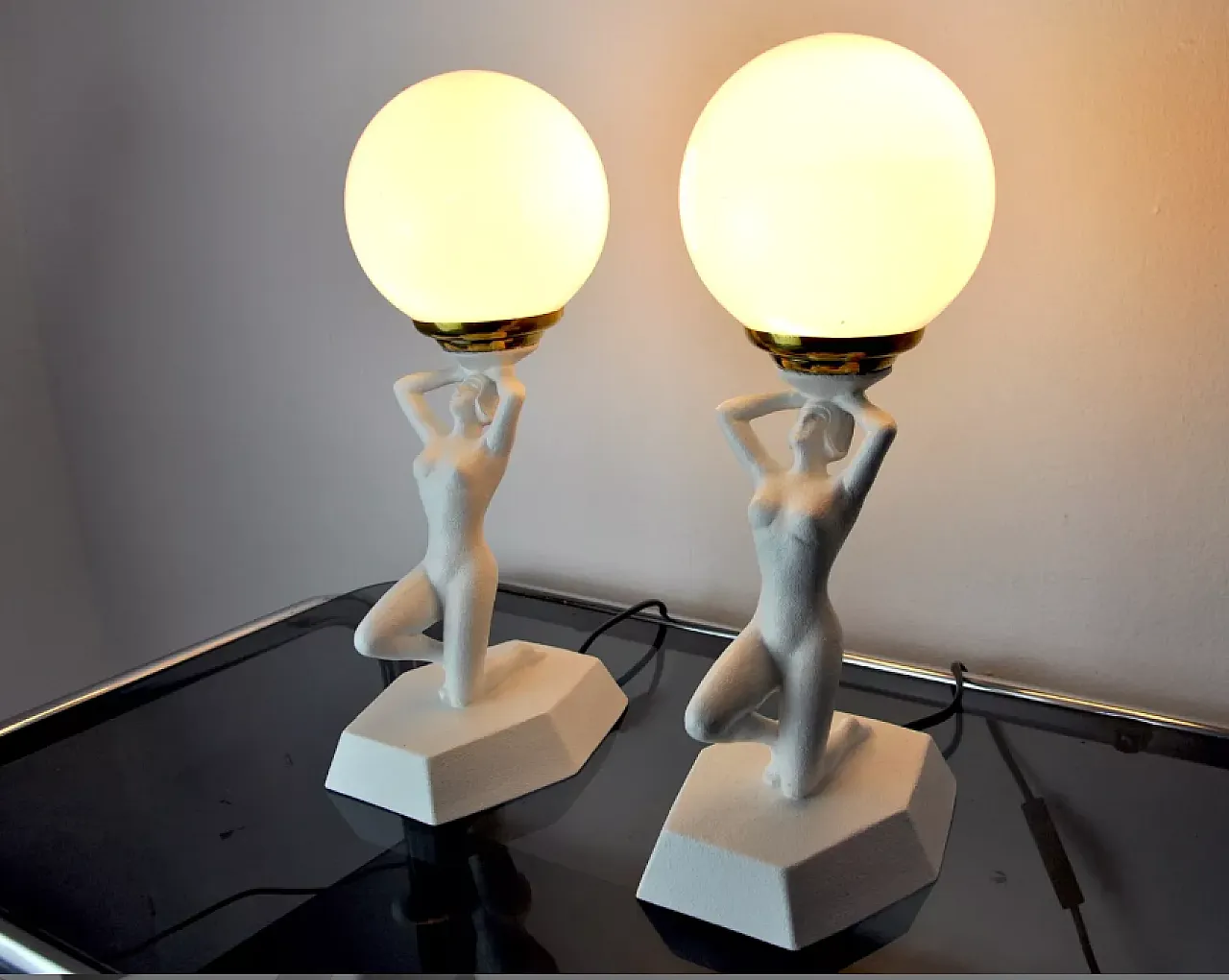 Pair of lamps Woman with ball by Onices Eth, 1980s 8