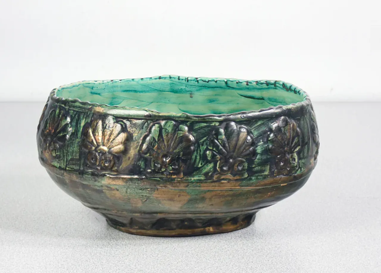 Glazed ceramic bowl, early 20th century 1