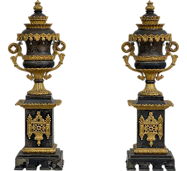 Pair of Neo-Gothic Charles X cassolettes gilded bronze, 19th century