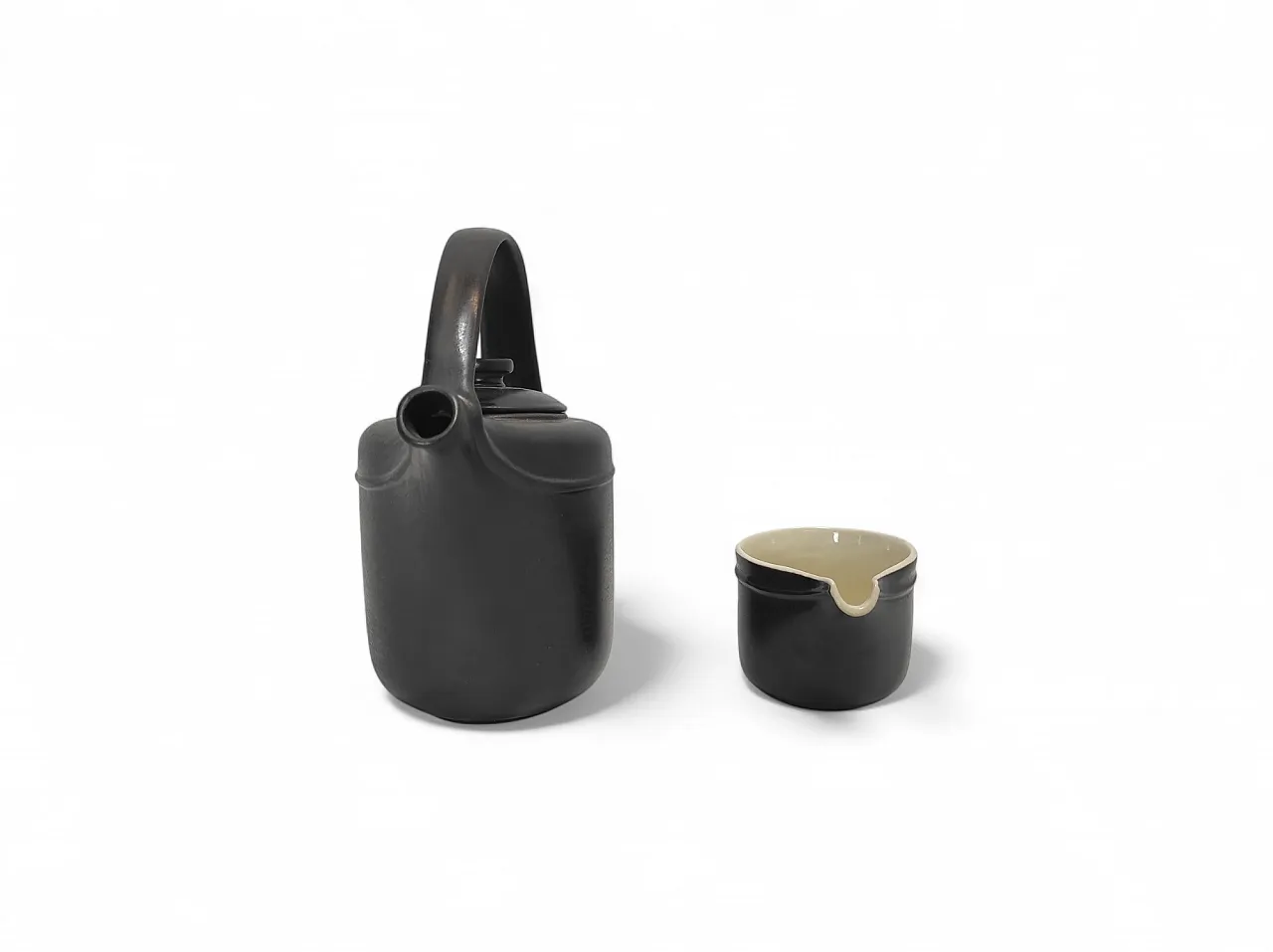 Black ceramic teapot and milk jug by F. Bucci, 1970s 2