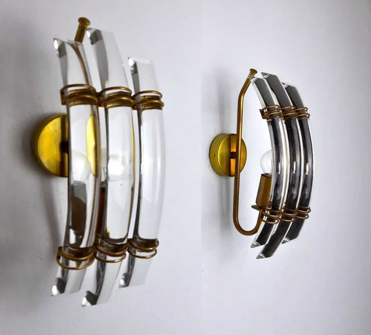 Pair of glass wall sconces by Venini, 1970s 3