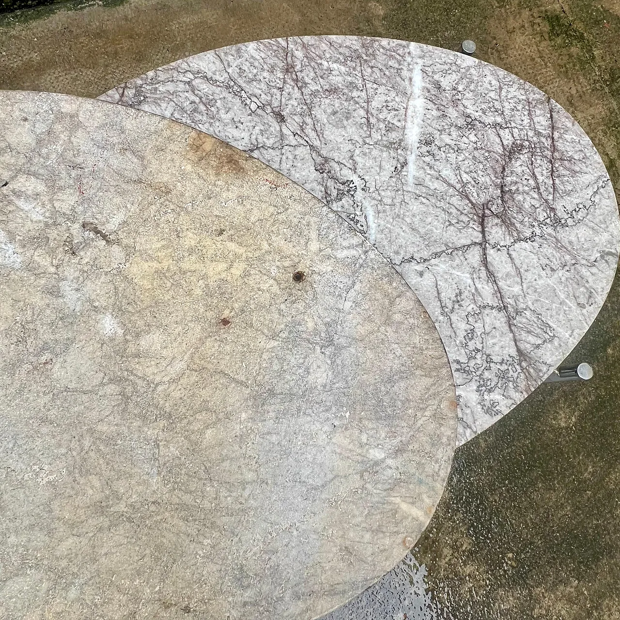 Pair of oval coffee tables in chrome-plated steel and marble, 1960s 12