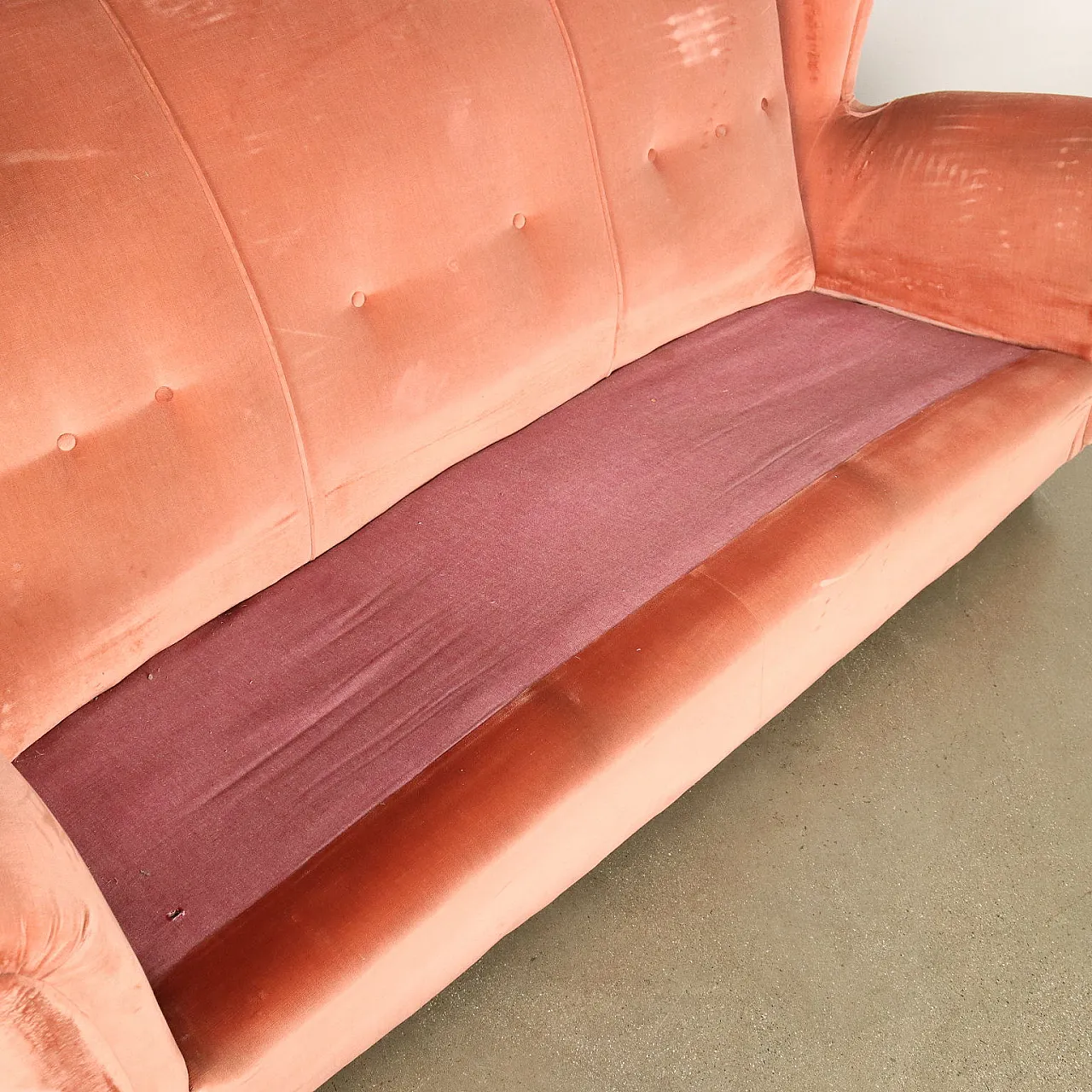 3-Seater sofa with pink velvet upholstery, 1950s 7