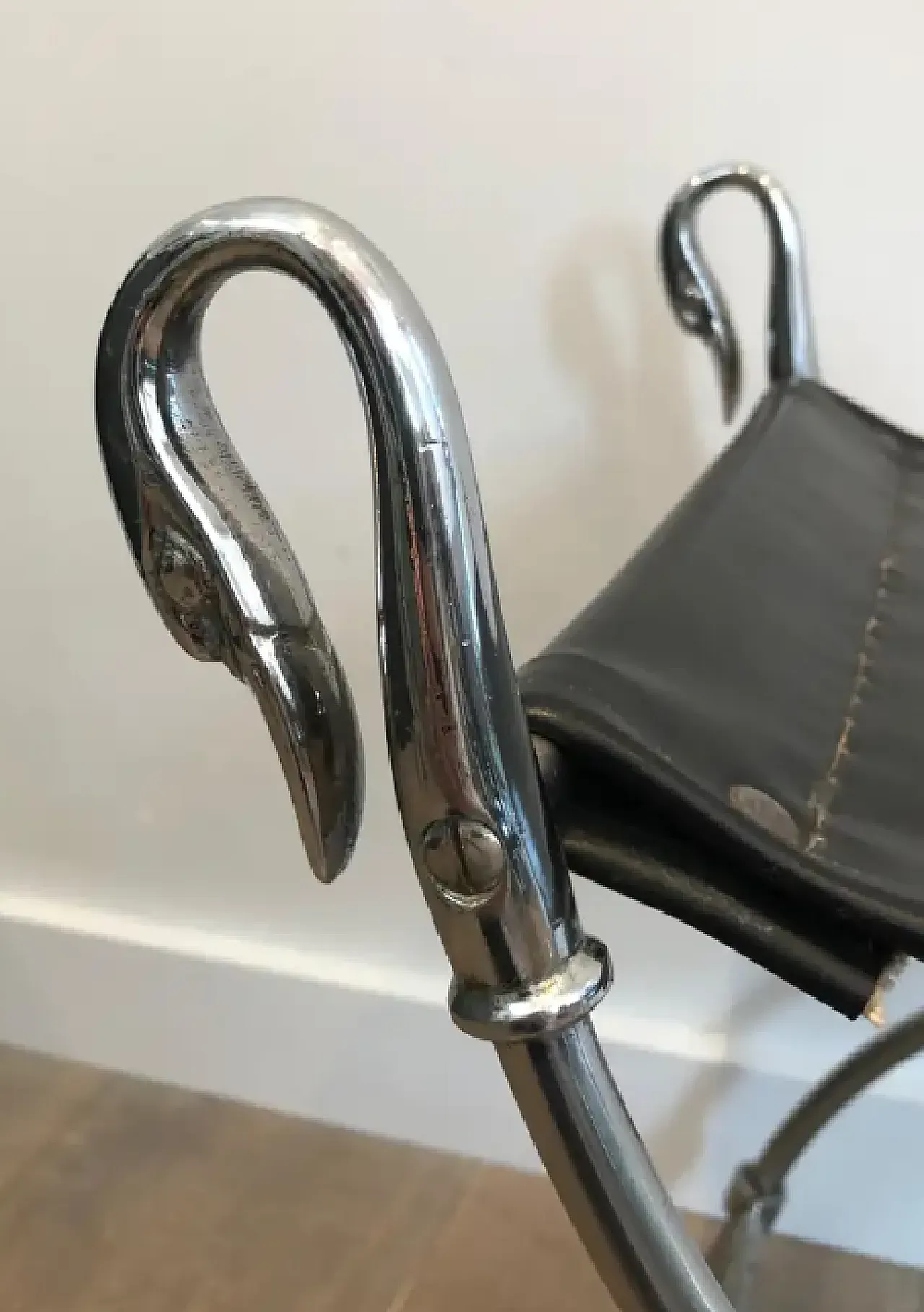 Curule stool in silver-plated steel and faux leather, 1940s 10