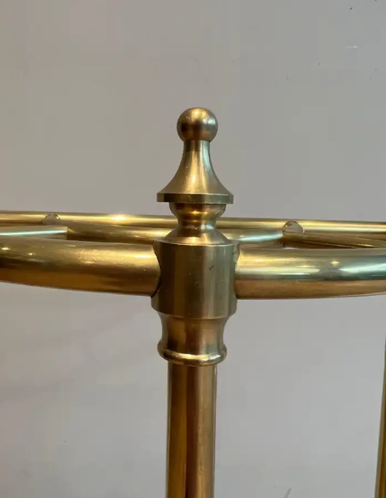 Rounded brass umbrella stand, early 20th century 6