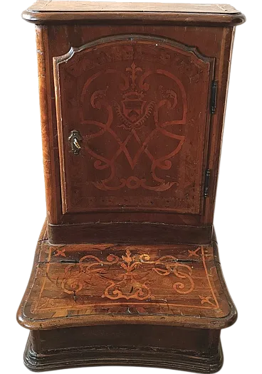 Solid walnut kneeler with maple inlays, 18th century