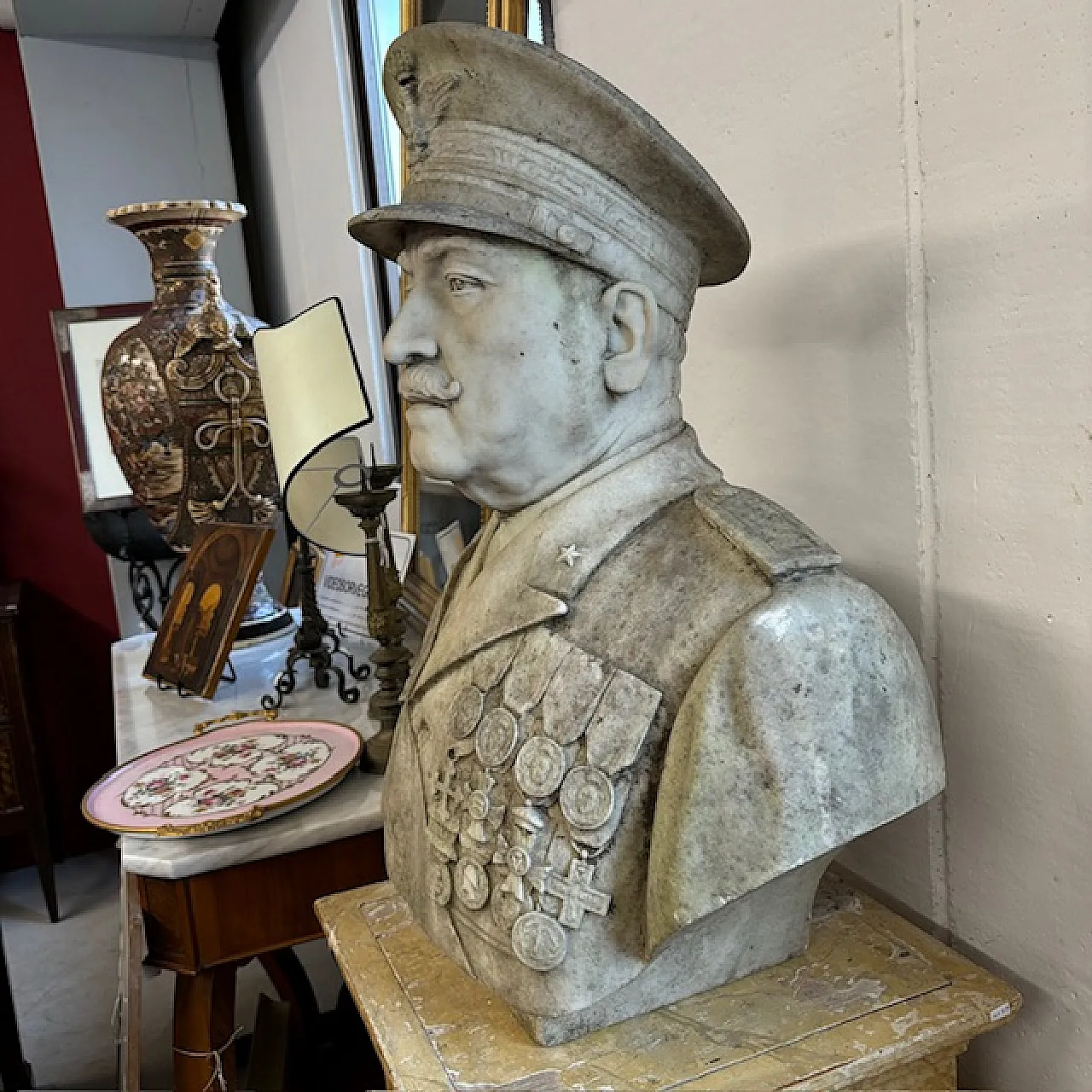 Carrara marble bust of a Savoy General, 1850 12