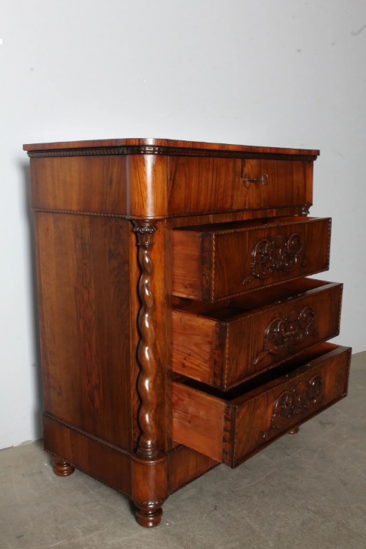 Antique Tuscan chest of drawers from the 19th century, 3 drawers with flap. L.F 2