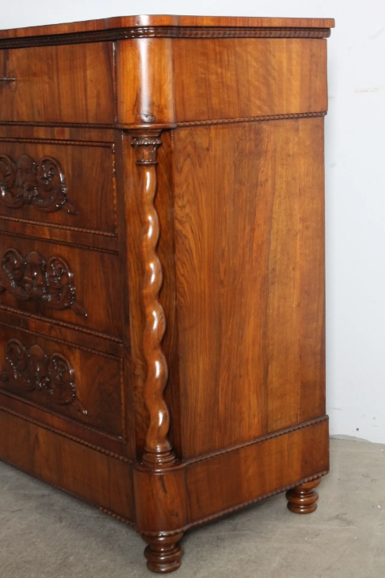 Antique Tuscan chest of drawers from the 19th century, 3 drawers with flap. L.F 17