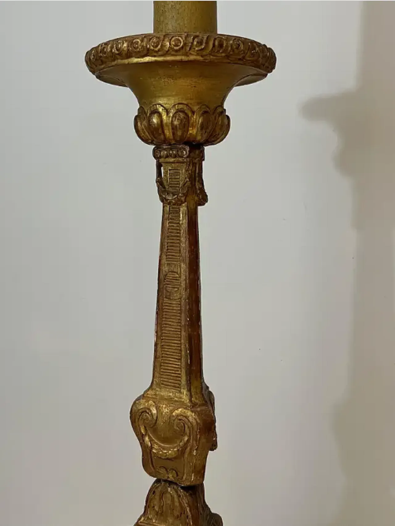 Carved and gilded wooden candelabrum on patinated base, 20th century 5