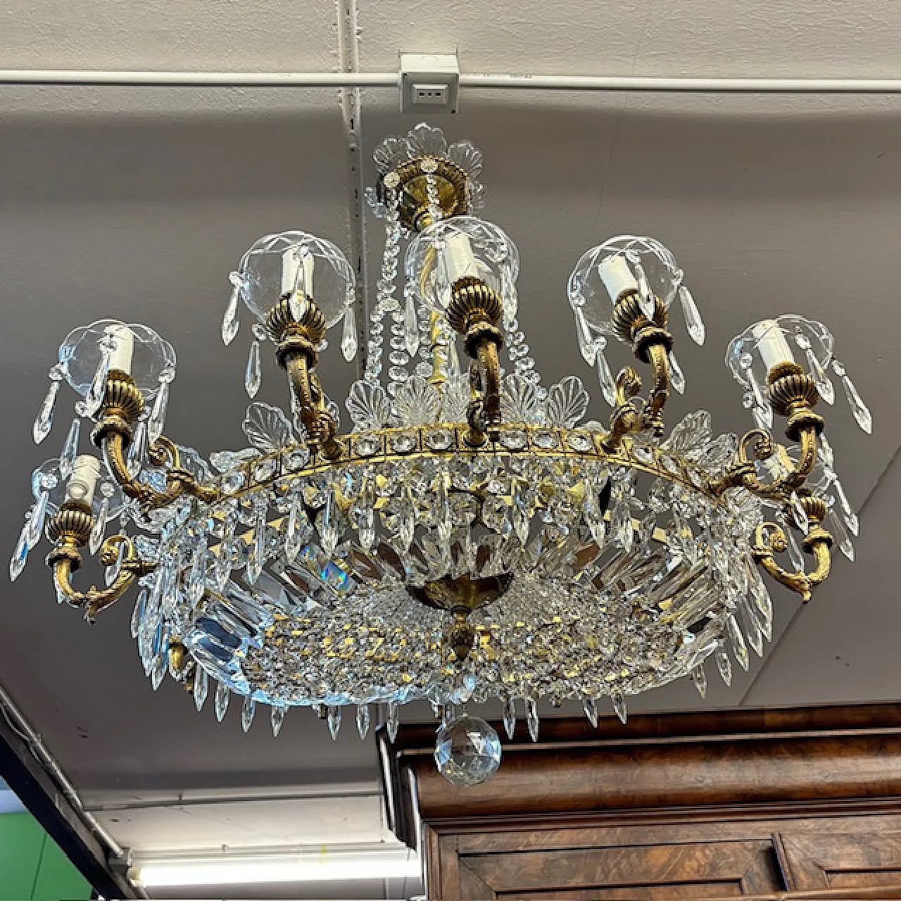 Gilded bronze and crystal chandelier, early 20th century 2