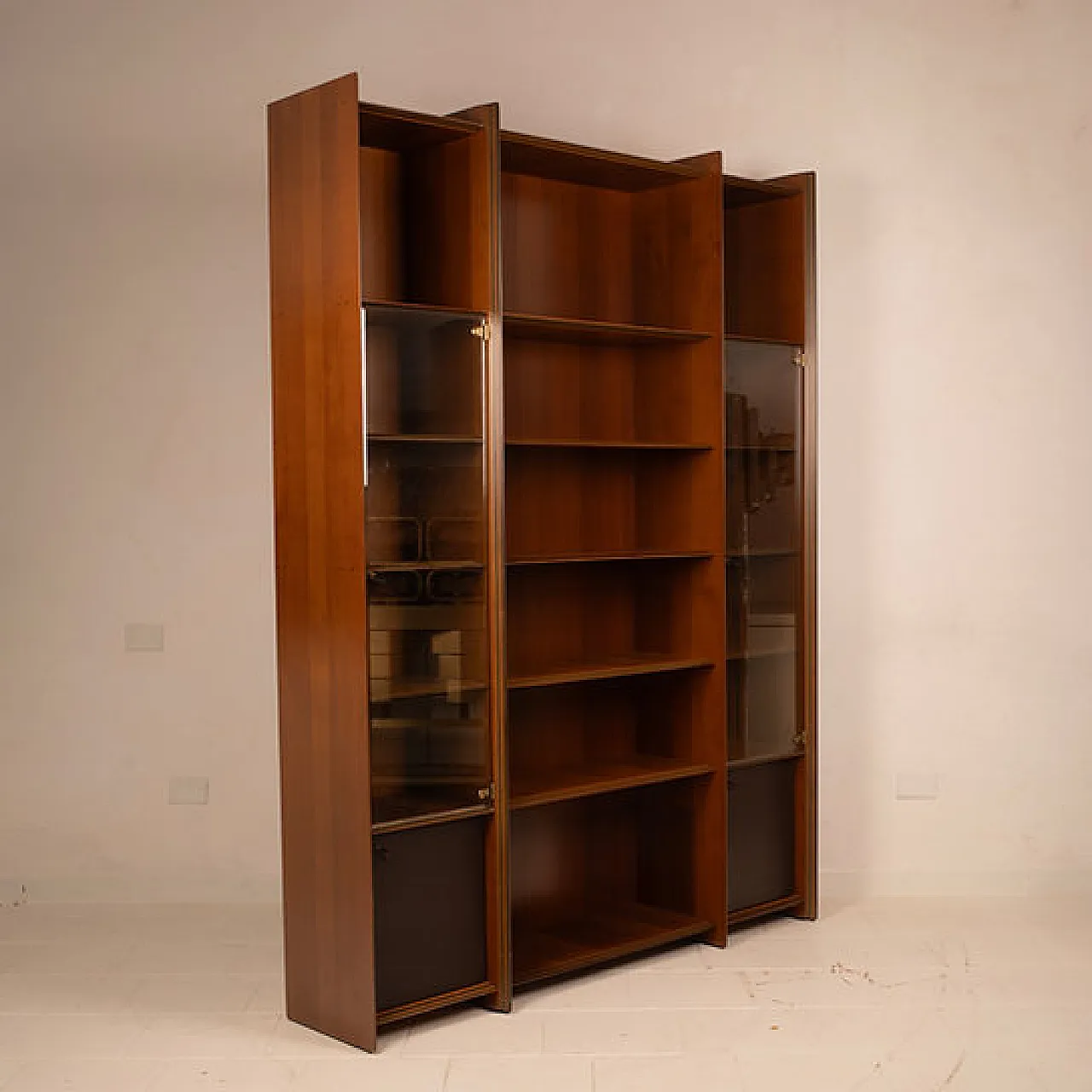 Pair of Artona bookcases by Afra and Tobia Scarpa for Maxalto, 1970s 14