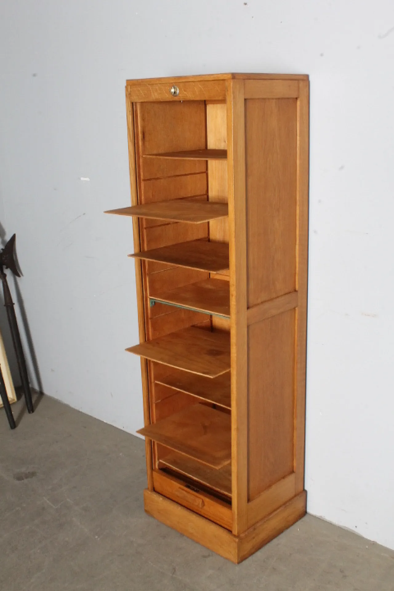 Serrandina filing cabinet in oak, 40s 2