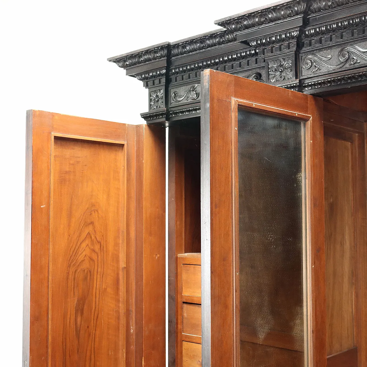 Wardrobe neo-renaissance style ebony painted wood, '900 10