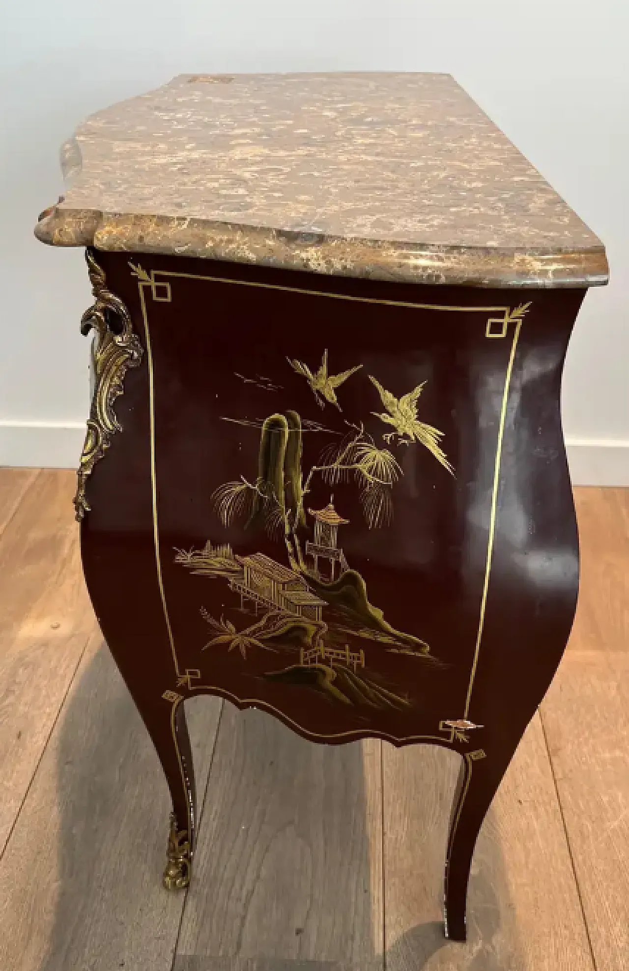 Lacquered commode with Chinese scenes Maison Jansen style, 1940s 9