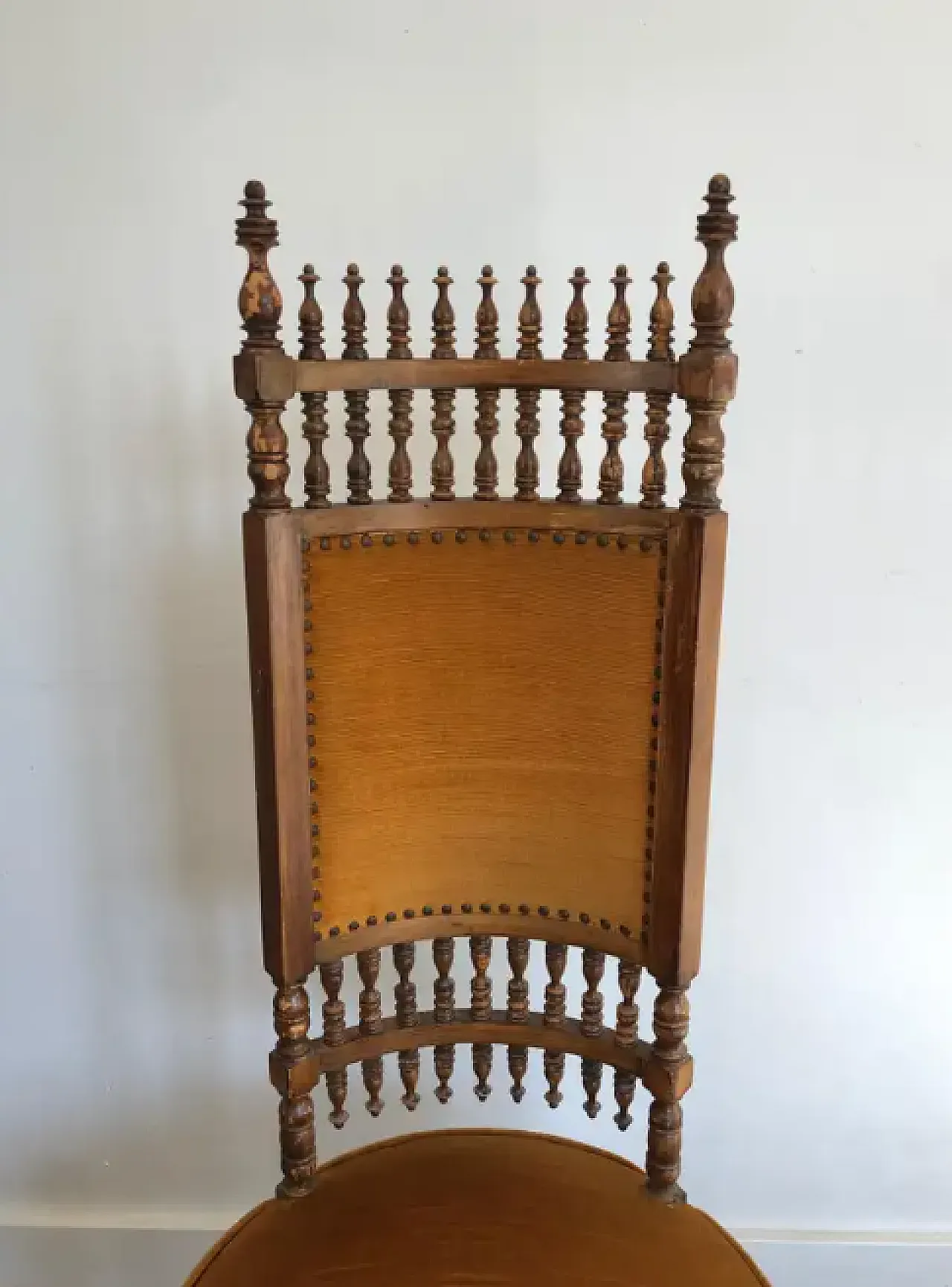 Pair of Art & Crafts chairs in wood and fabric, early 20th century 8