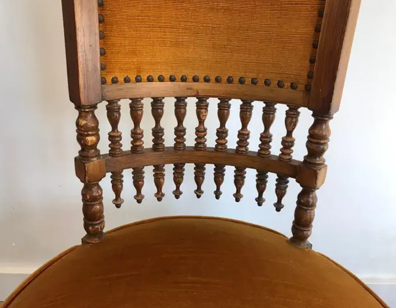 Pair of Art & Crafts chairs in wood and fabric, early 20th century 10