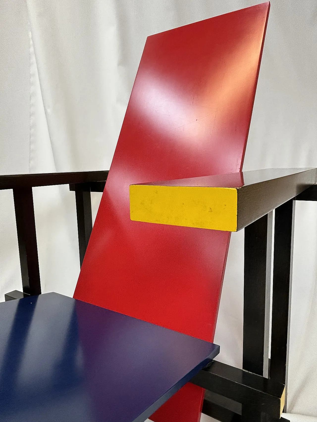 635 red and blue by Rietveld for Cassina, 70s 2