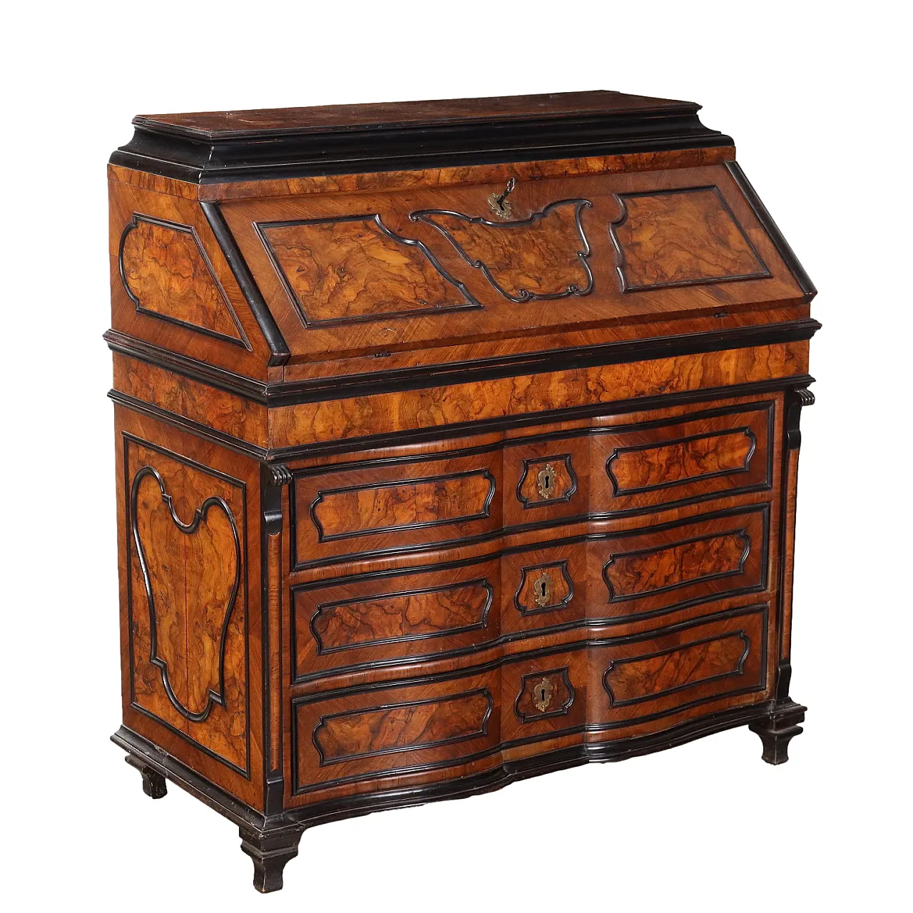 Baroque cabinet walnut fir Italy, 18th century 1