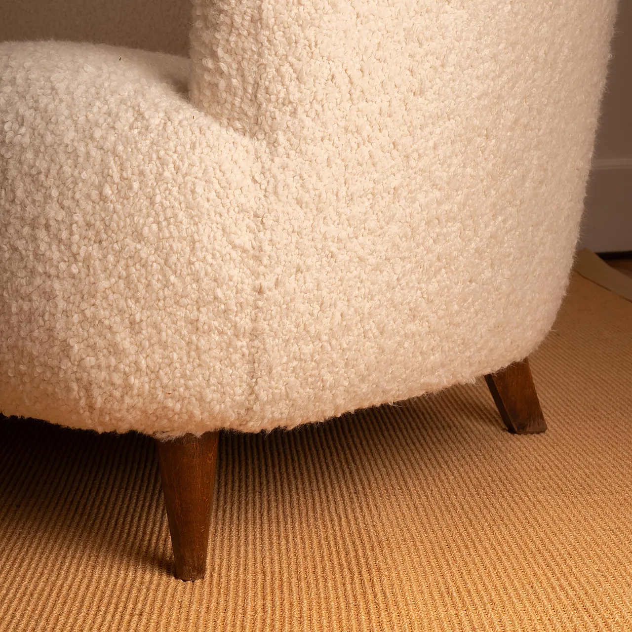 Cream-coloured bouclé sofa, 1940s 4