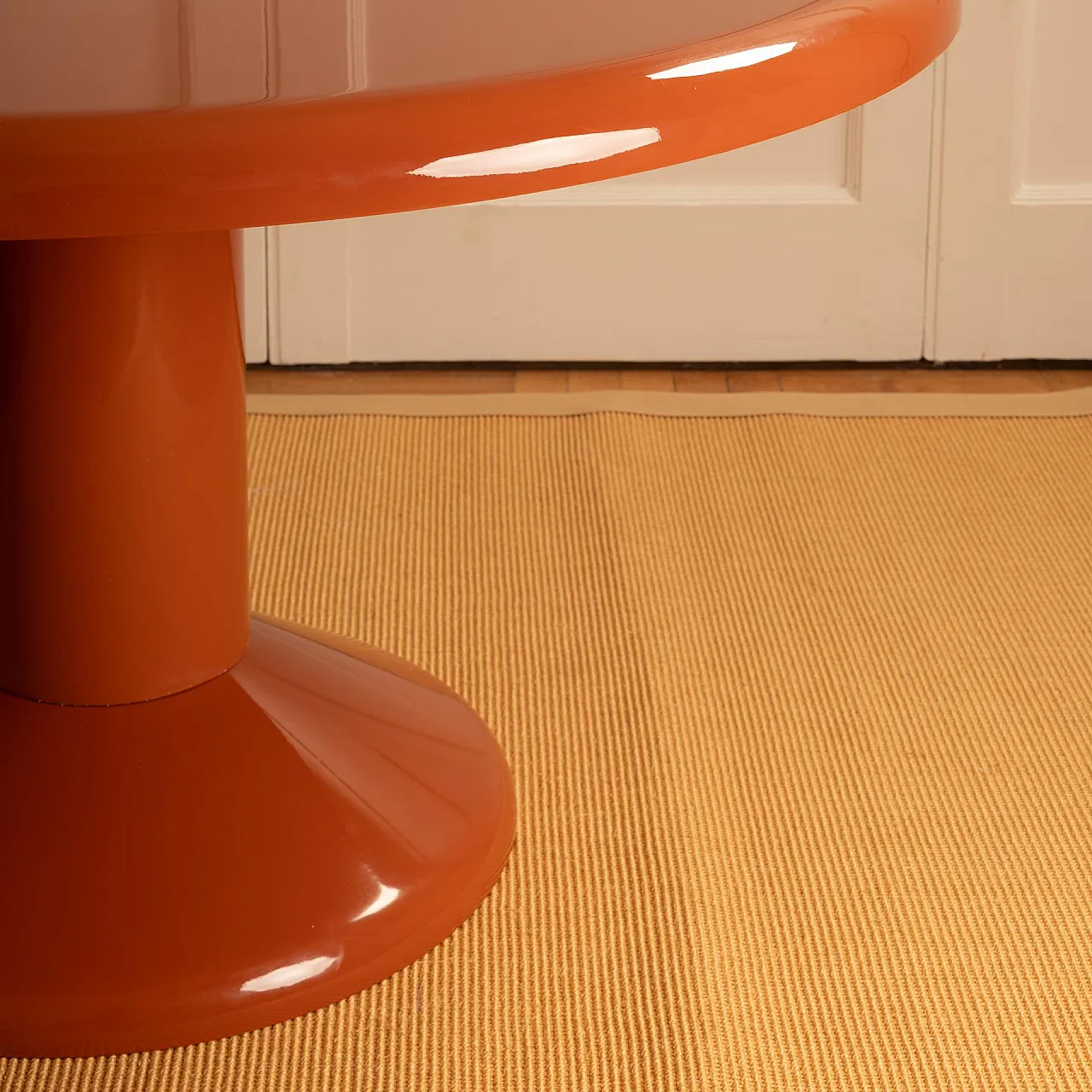 Round lacquered table by Vico Magistretti, 1970s 5