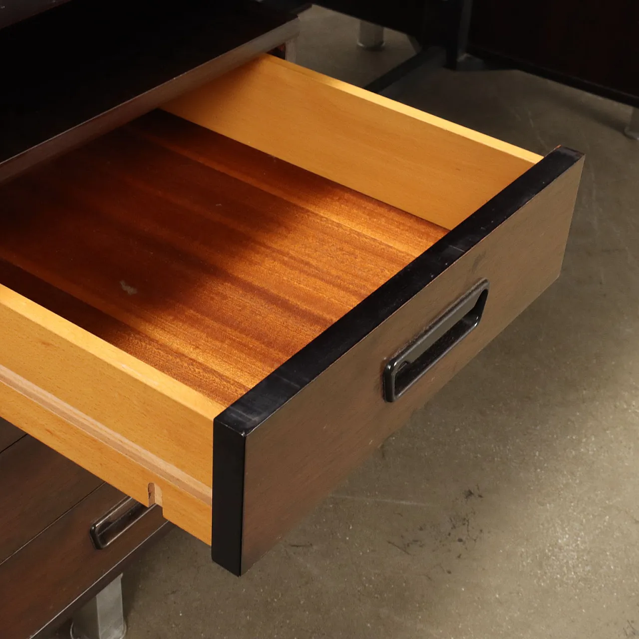 Walnut veneered wooden desk with metal legs, 1970s 5