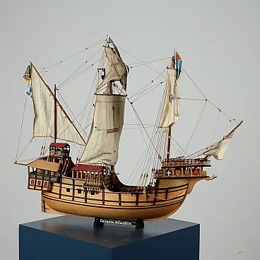 Model of a vessel Atlantic Carrack handmade in Italy, 20th century