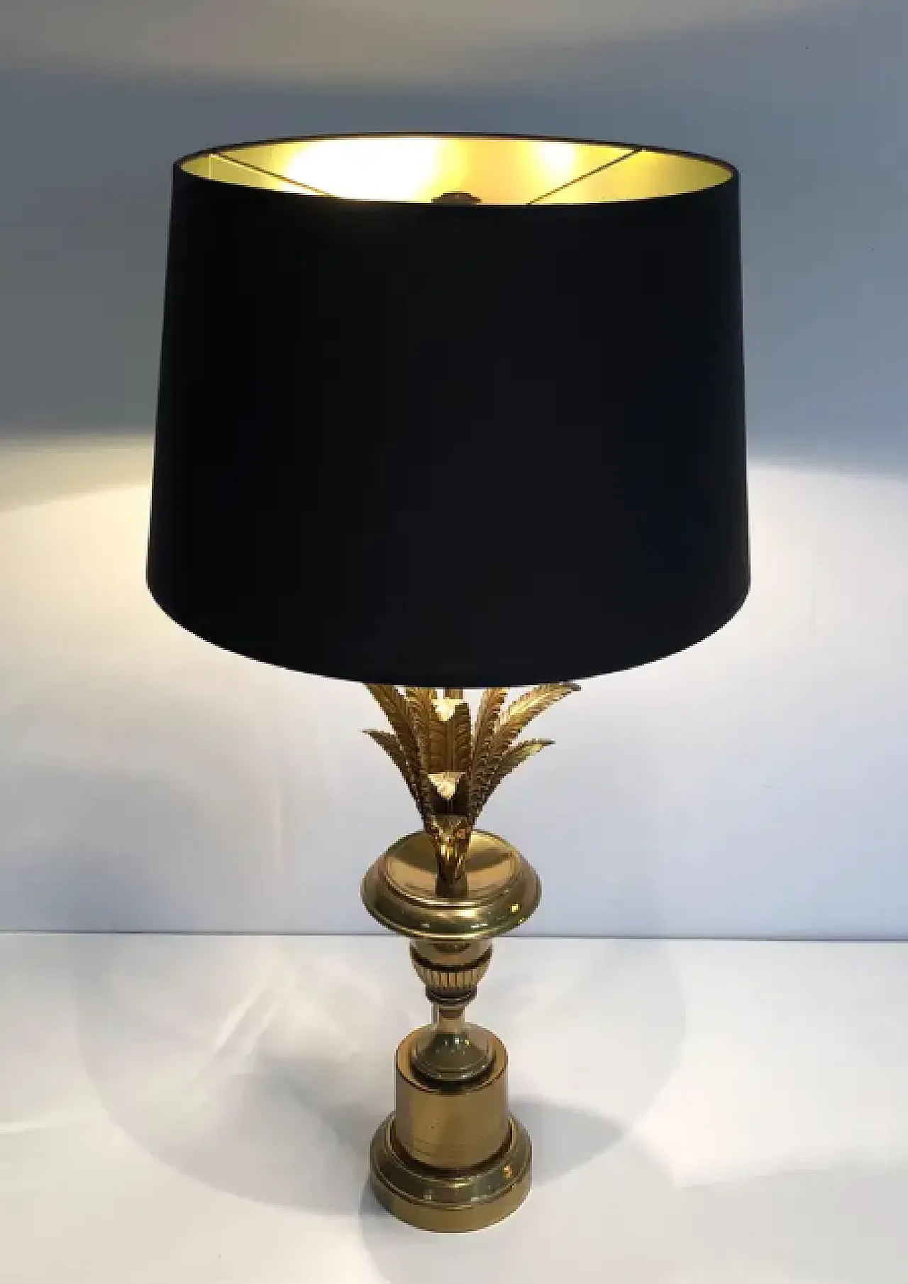 Brass table lamp in the shape of palm, 1970s 2