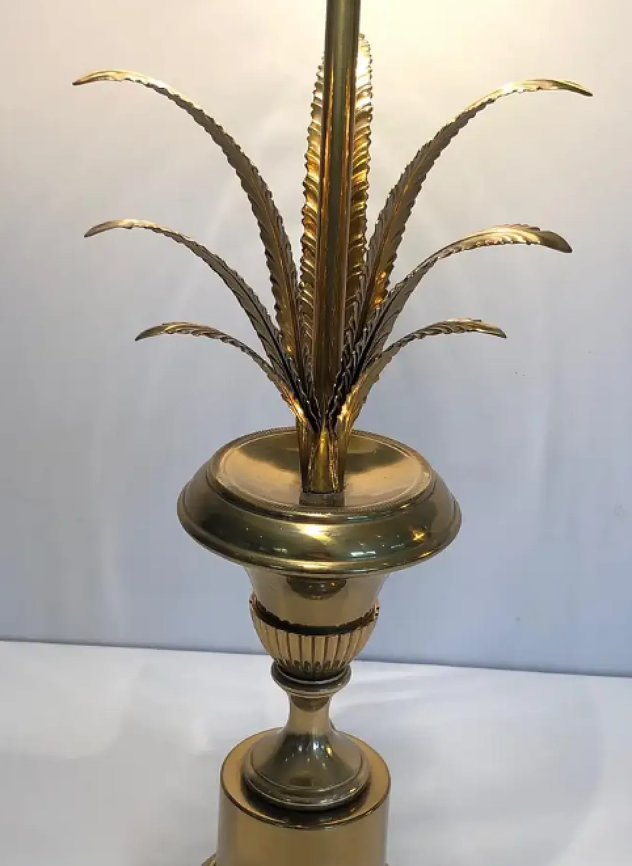 Brass table lamp in the shape of palm, 1970s 6