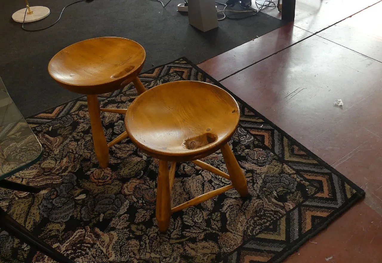 Pair of wooden Mocho stools by Sergio Rodriguez, late 20th century 3