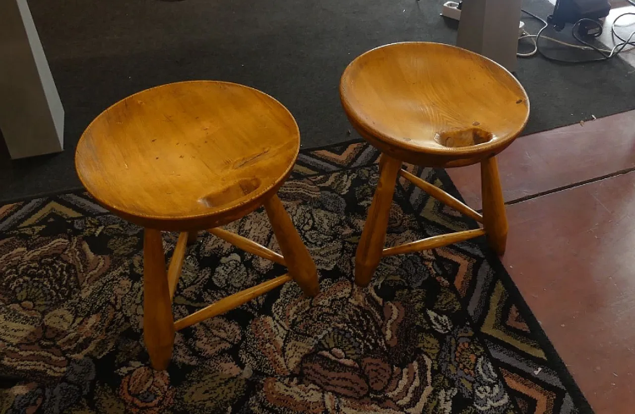 Pair of wooden Mocho stools by Sergio Rodriguez, late 20th century 4