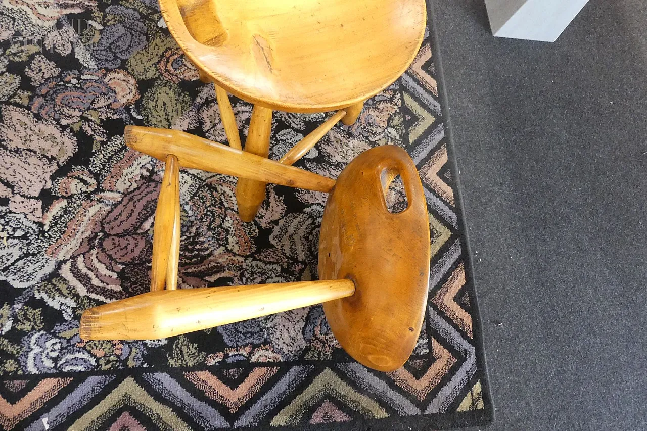 Pair of wooden Mocho stools by Sergio Rodriguez, late 20th century 5