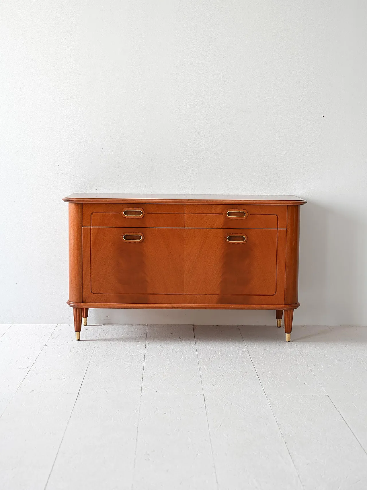 Scandinavian Decò dresser 2