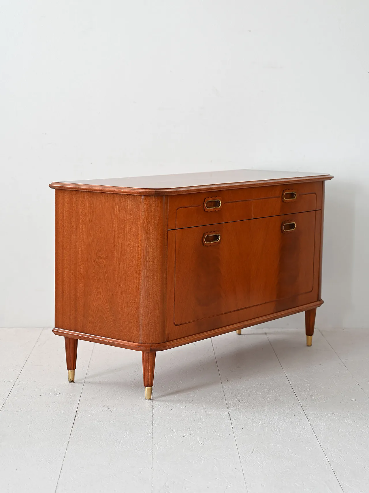 Scandinavian Decò dresser 4