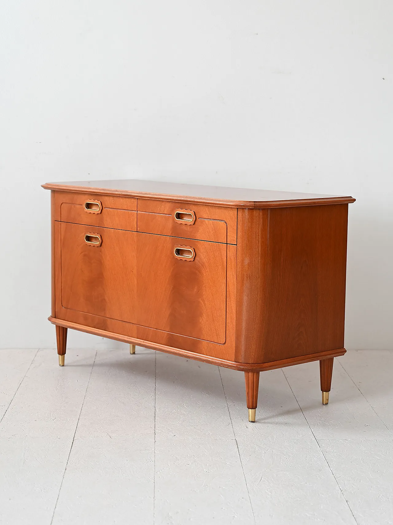 Scandinavian Decò dresser 5