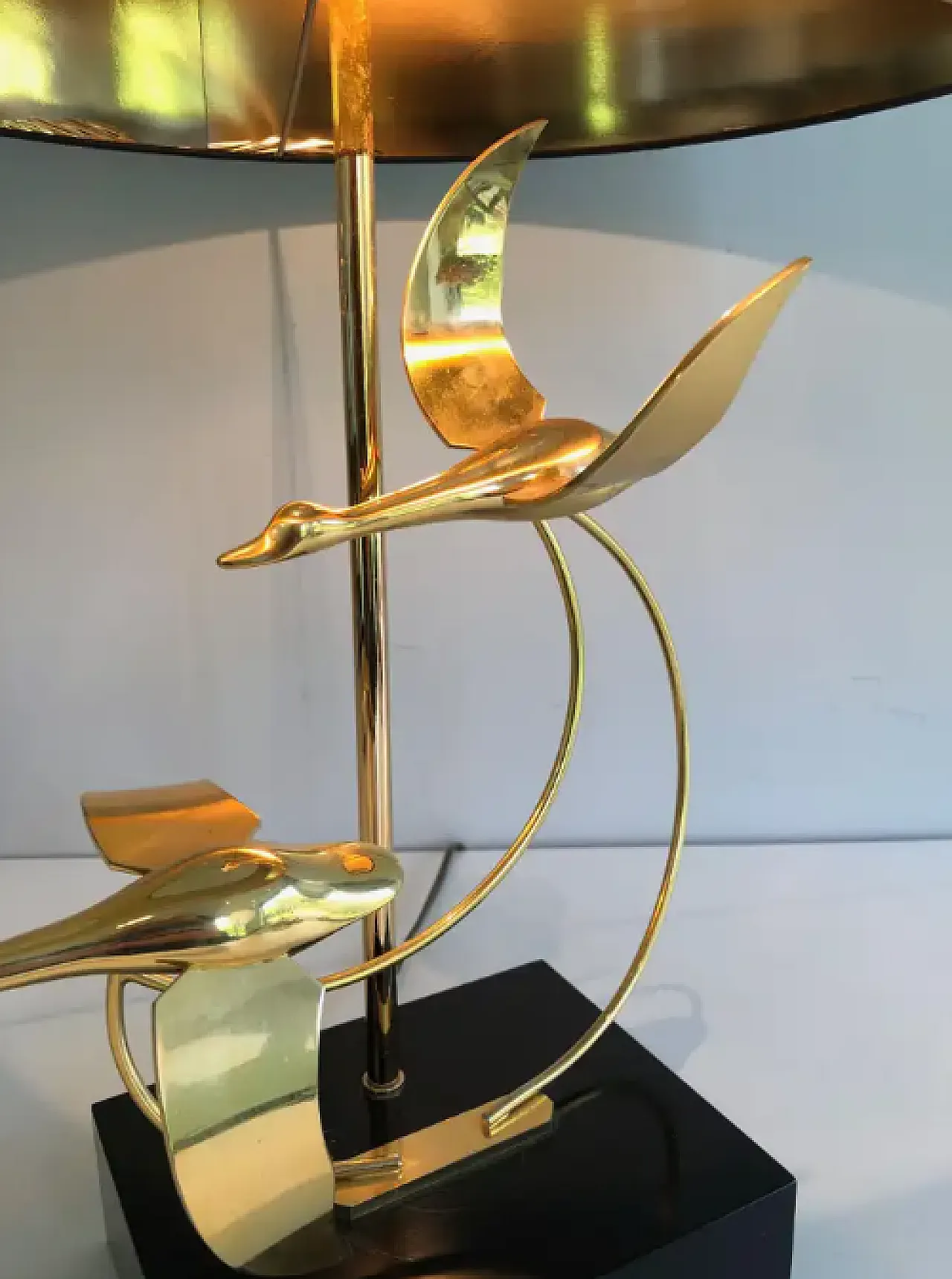 Brass table lamp with flock of wild geese, 1970s 10