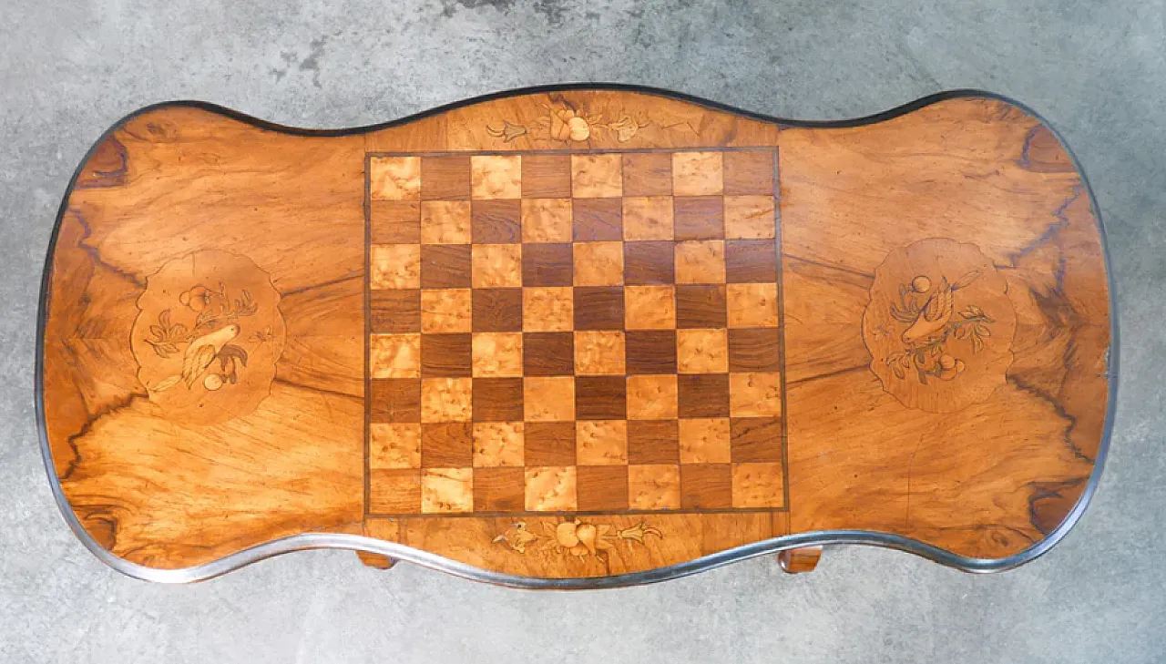 Walnut game table with chessboard, 19th century 4