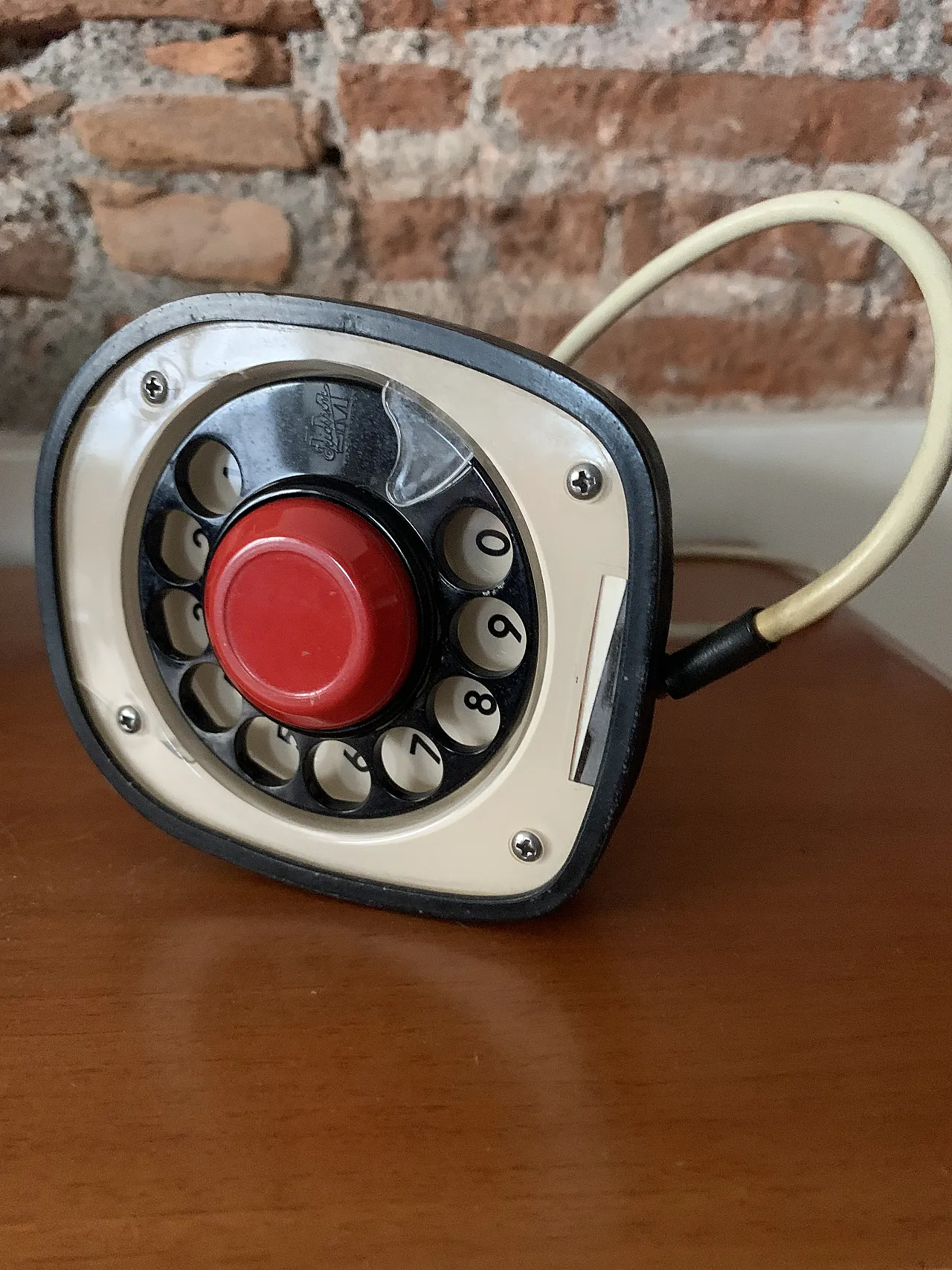 Cobra phone 4