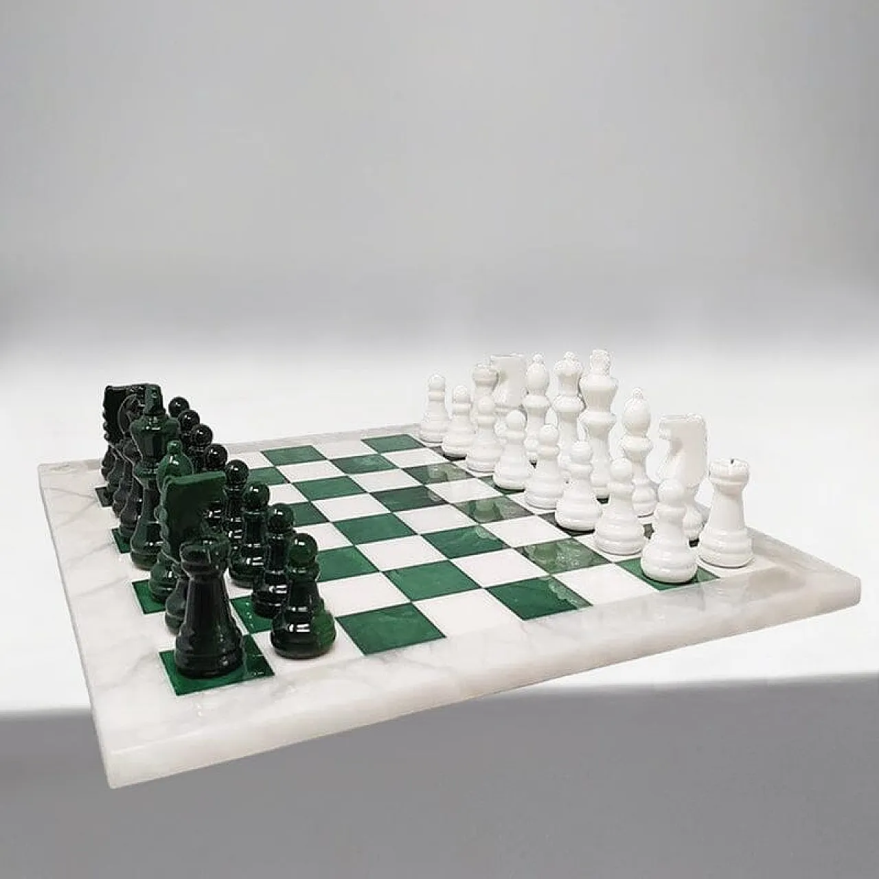 Chess set in Volterra alabaster handmade, 70s 3