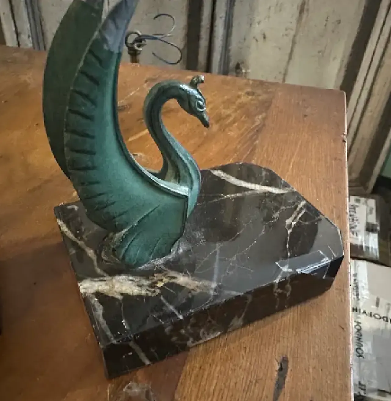 Pair of swan-shaped bookends in marble and metal, 1930s 2