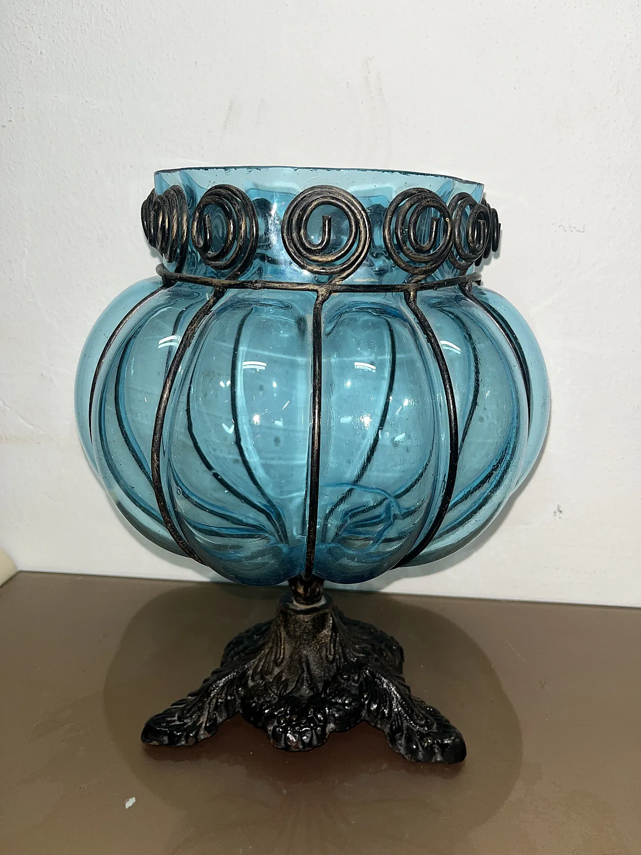 Glass vase blu, 60s 2