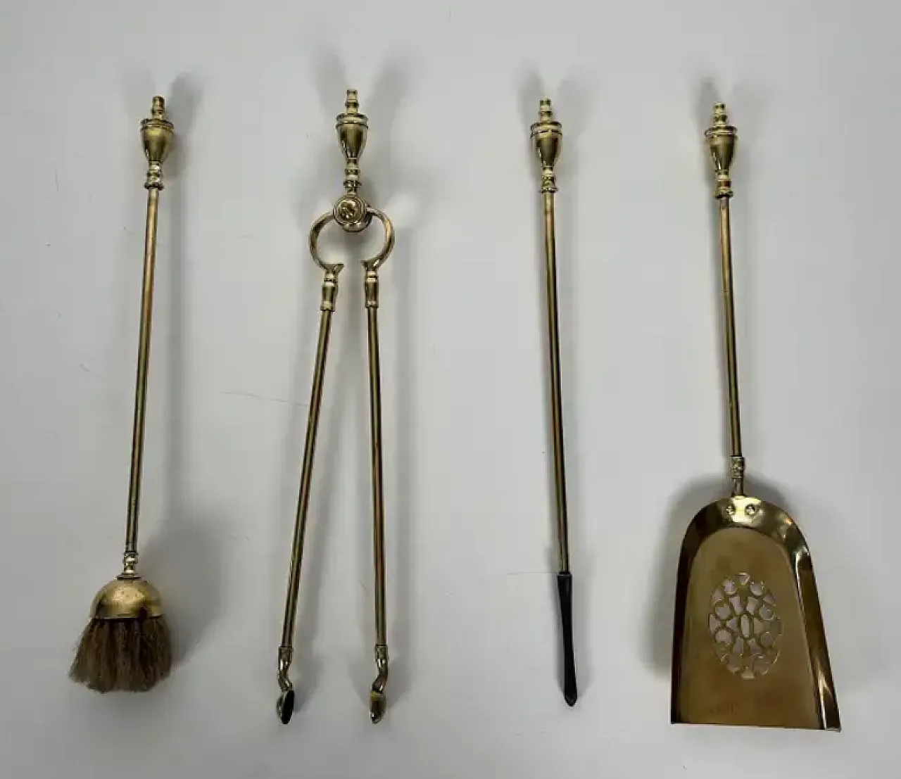 Brass fireplace instruments on stand, 1940s 9