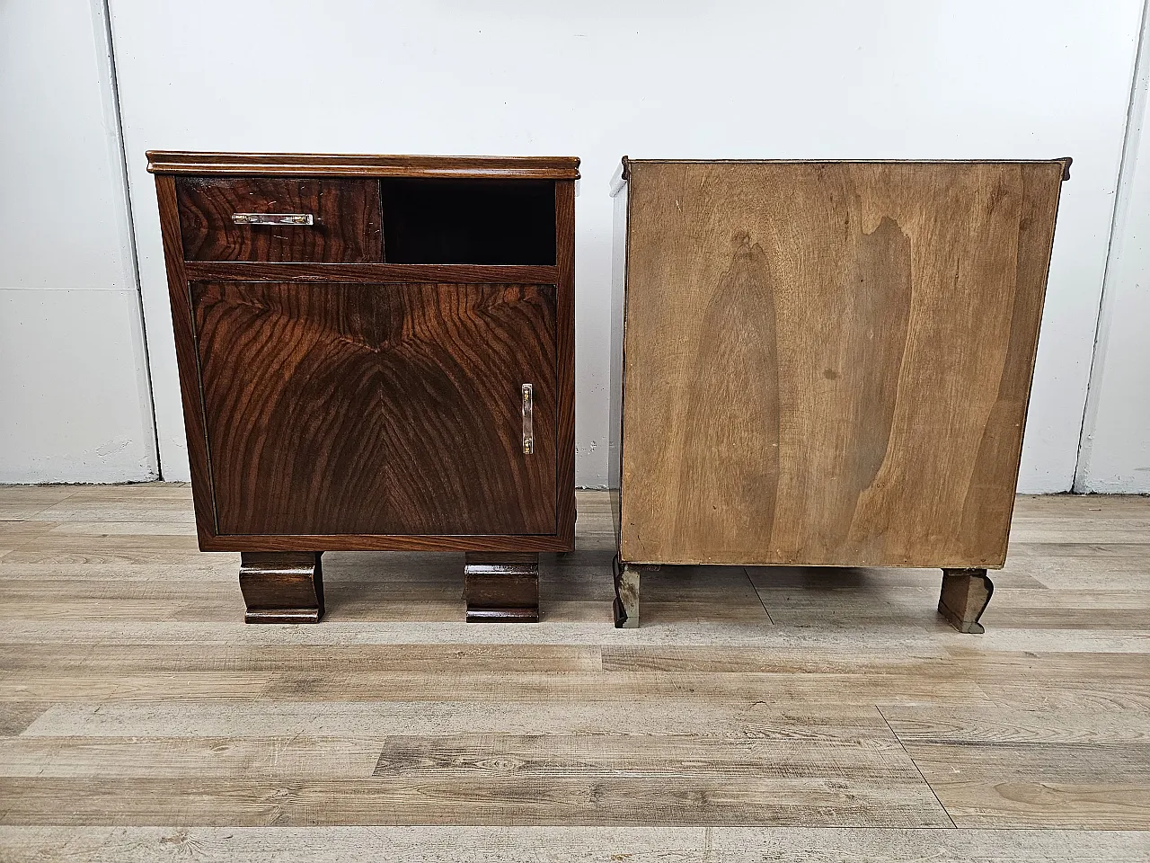 Pair of Art Deco Venetian bedside tables, 1940s 4