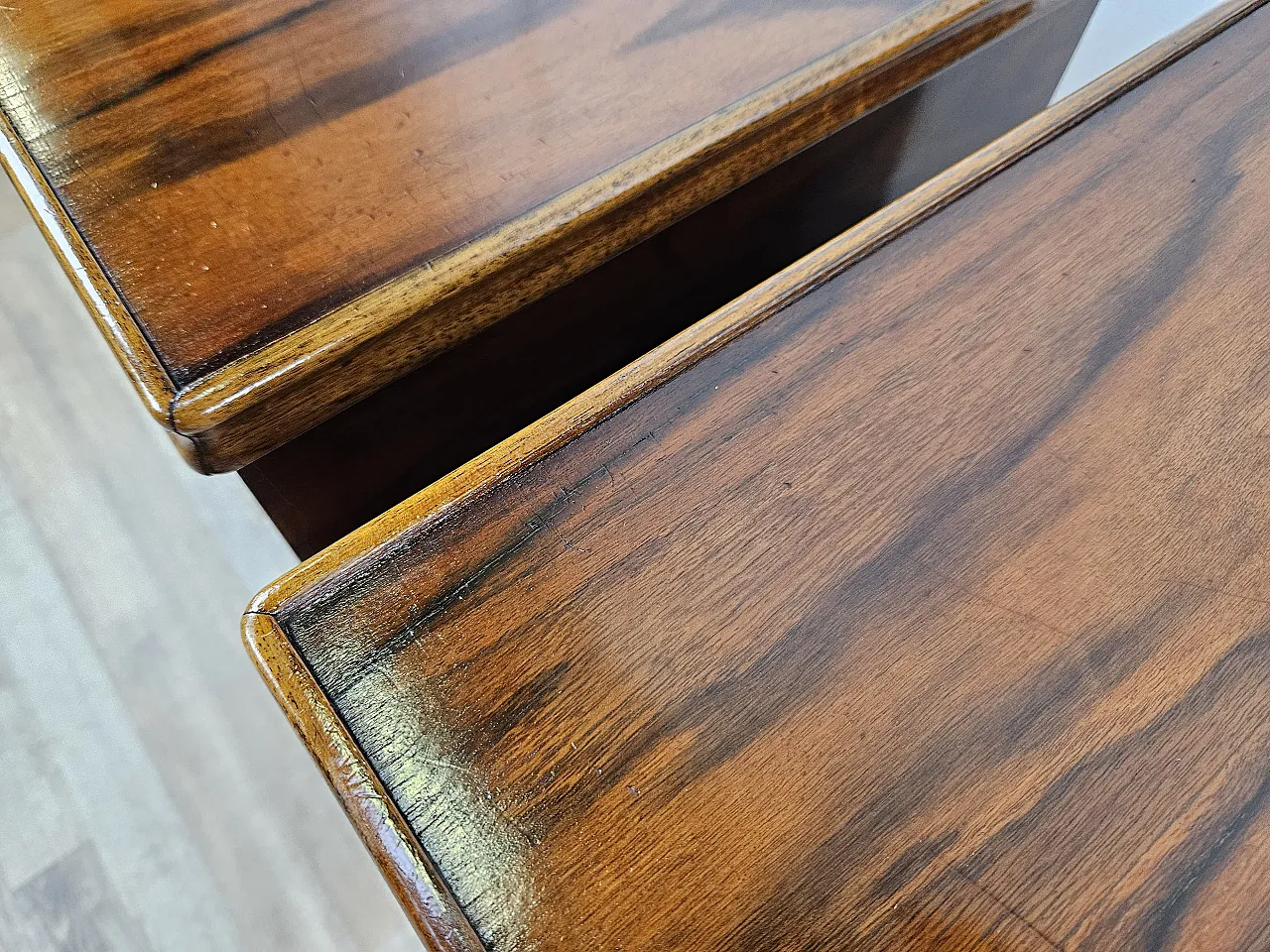 Pair of Art Deco Venetian bedside tables, 1940s 8