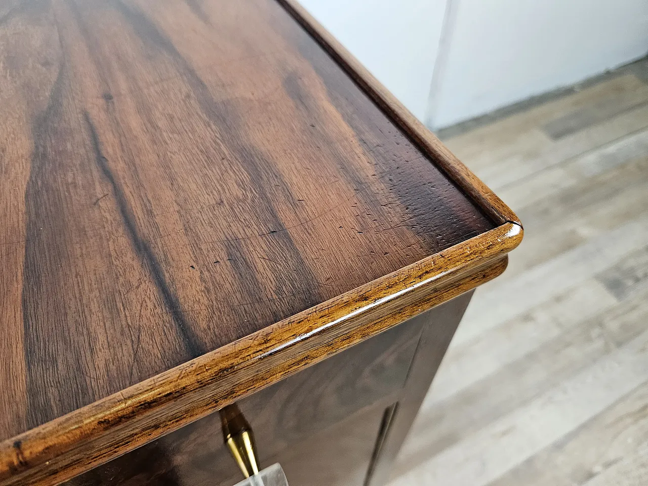 Pair of Art Deco Venetian bedside tables, 1940s 10