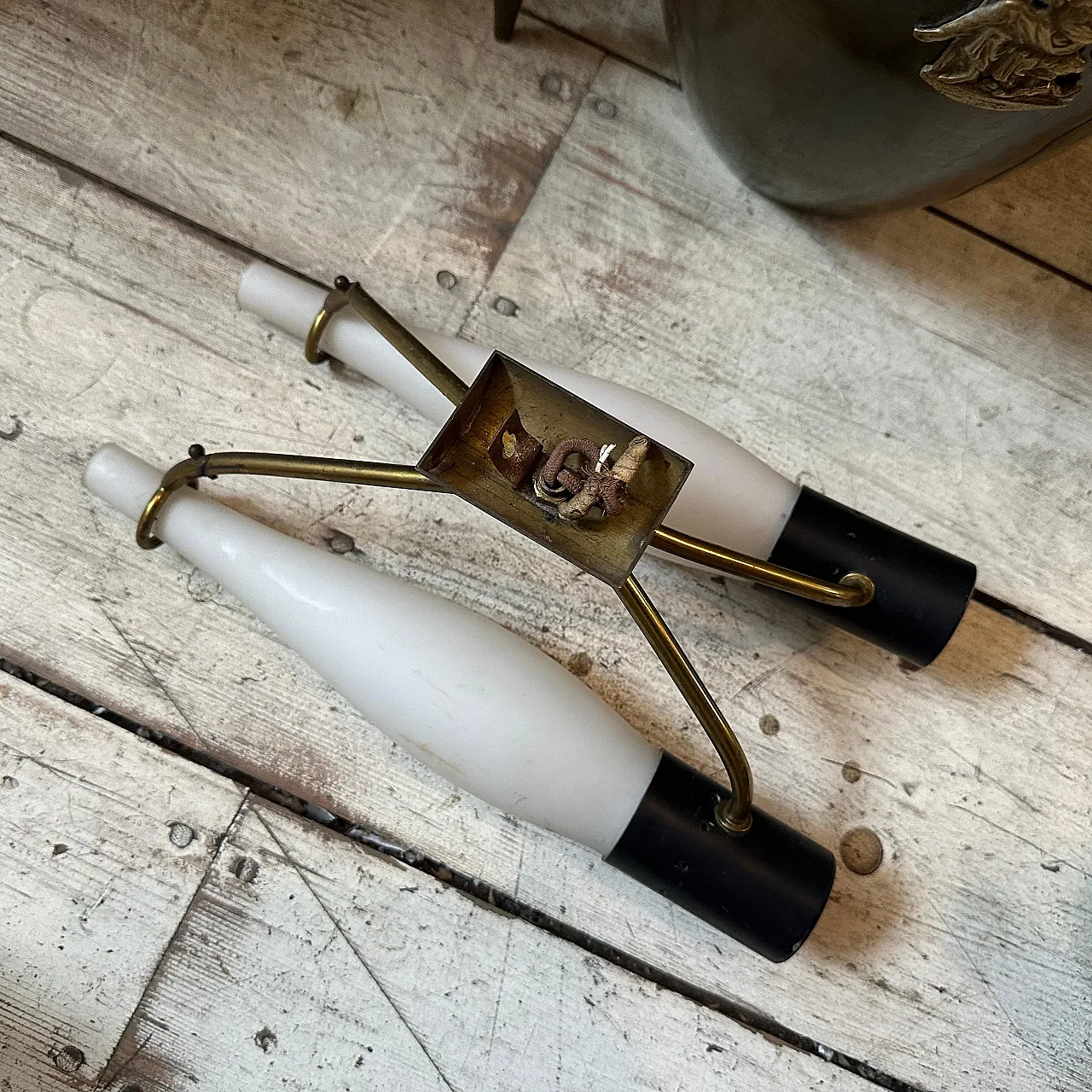 Pair of brass and glass wall sconces in Stilnovo style, 1950s 12