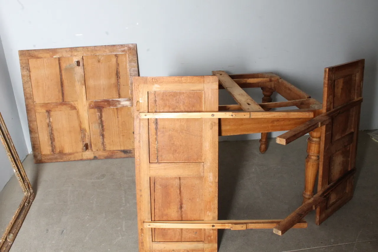 Solid elm table with extensions. 19th century 17